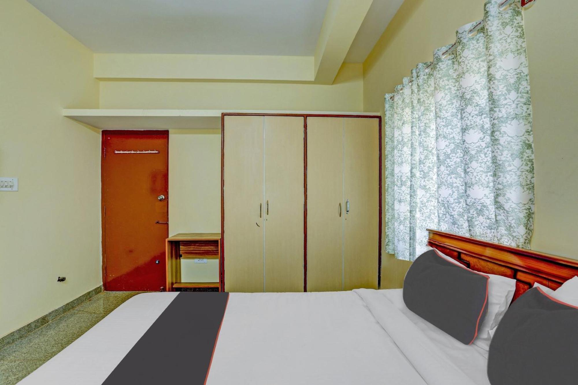 Collection O Relax Stay Apartments Бангалор Екстериор снимка